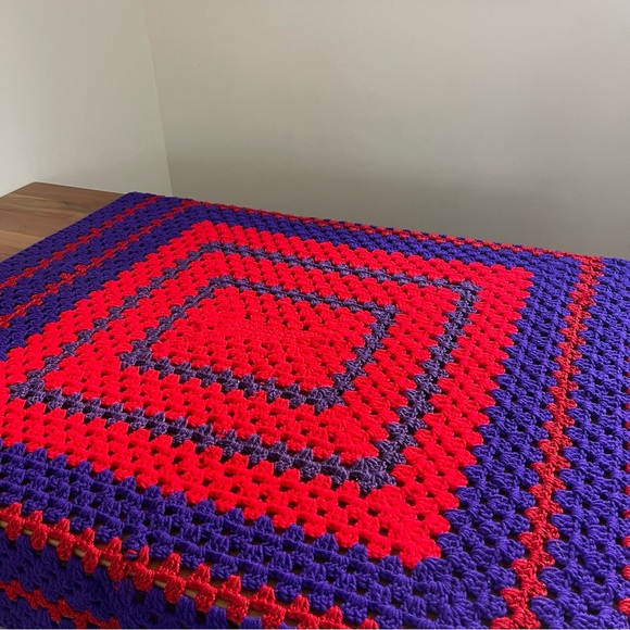 Vintage Handmade Crochet Granny Square Blanket Red Purple Metallic 47" x 47" - Picture 3 of 6